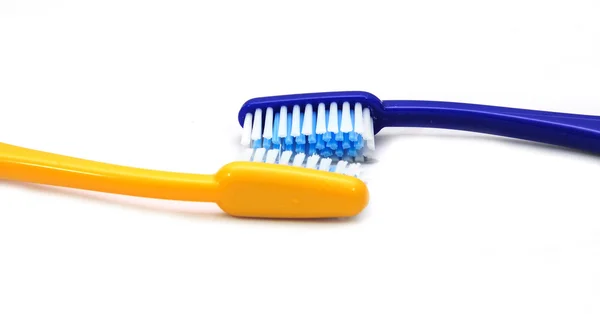Kaksi hammasharja eristetty valkoinen — kuvapankkivalokuva