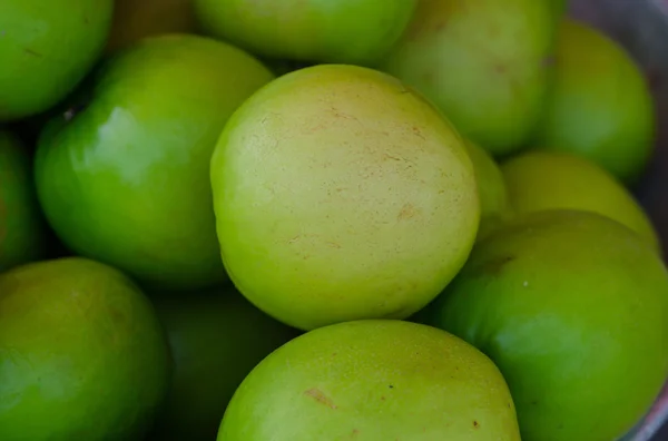 Manzana de mono —  Fotos de Stock