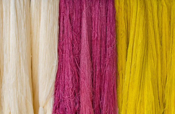 Raw silk thread for background — Stock Photo, Image