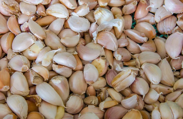 Raw garlic for cooking — Stock Photo, Image