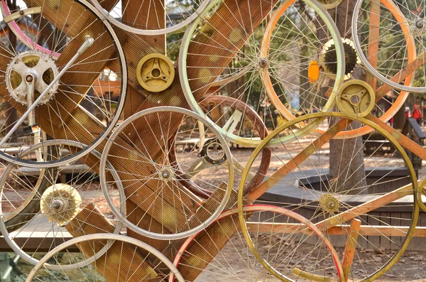 Bicycle wheels pattern decorate to background. — Stock Photo, Image