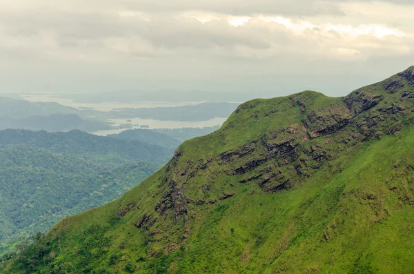 (Khao Chang Puak) Mountains and jungle in Thailand — Stock Photo, Image