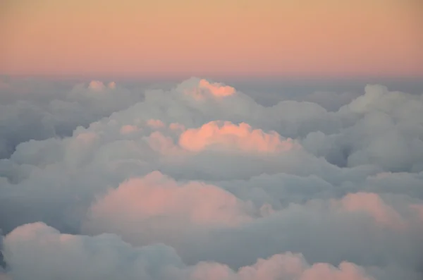 Vista aérea de Nubes Doradas en la Puesta del Sol —  Fotos de Stock