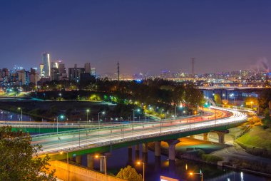 gece şehir manzarası Seul, Kore