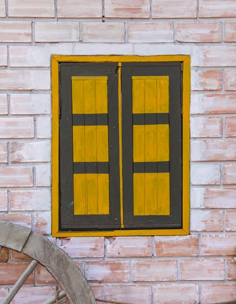 Window in a brick wall — Stock Photo, Image