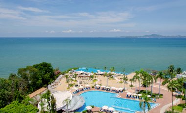 lüks otel tropikal Plajı'nda yüzme havuzlarının Üstten Görünüm