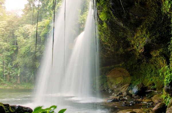 Air terjun Gua Tad Champee, Paksa Champasak Laos Selatan . — Stok Foto