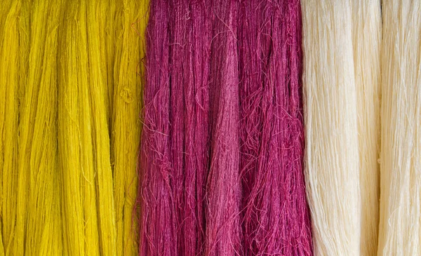 Raw silk thread for background — Stock Photo, Image