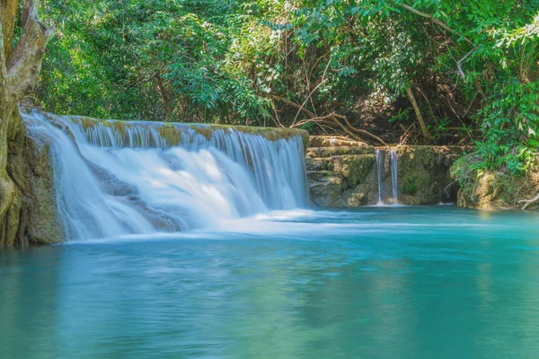 Csoda Vízesés Mély Esőerdő Dzsungelben Huay Mae Kamin Vízesés Nemzeti — Stock Fotó