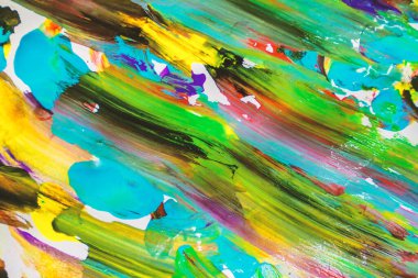 Beyaz arkaplana suluboya damlatın. Arkaplan için soyut renk.