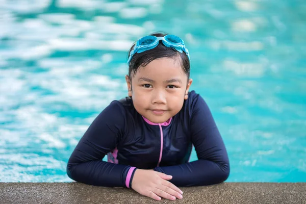 Happy Children Smiling Cute Little Girl Sunglasses Swimming Pool — Photo