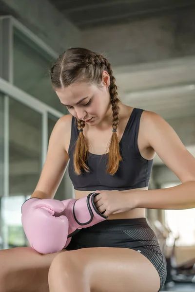 Beautiful Woman Boxing Gloves Exercise Fitness Gym — Fotografia de Stock
