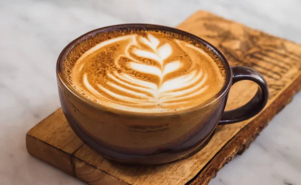 Une Tasse Café Latte Vue Dessus Avec Mousse Forme Feuille — Photo