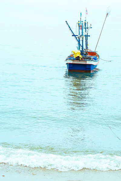 Vecchie Barche Legno Alla Spiaggia Mare Delle Andamane Thailandia Estate — Foto Stock