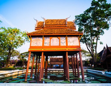 Budist yazıtları için tapınak deposu kitap depolamak için din binası..