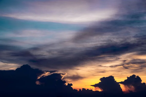 Природа Оранжевый Закат Небо Облаком Сезон Дождей Абстрактный Фон — стоковое фото