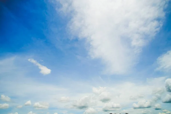 Nuages Blancs Sur Ciel Bleu Nuageux Abstrait Fond Nature — Photo