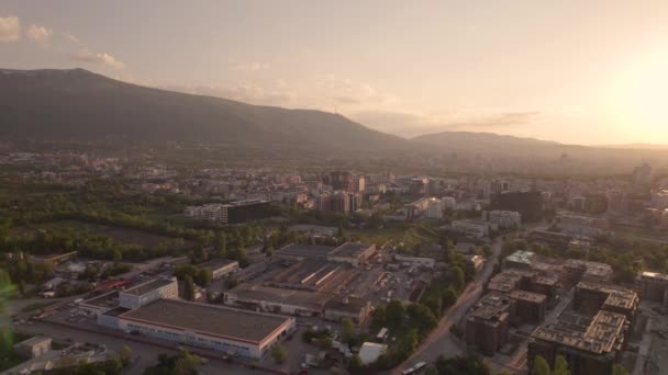 ソフィアの夕日の風景、ブルガリアのスカイラインの地平線 — ストック動画