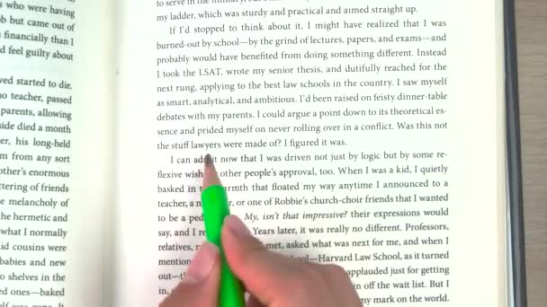 Sofia Bulgaria 2022 Student Underlining Important Information Textbook Using Pencil — Video Stock