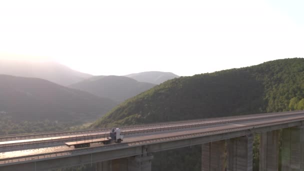 Panorama Landscape Highway Road Mountains Sunny Day Transportation Scene Freeway — 비디오