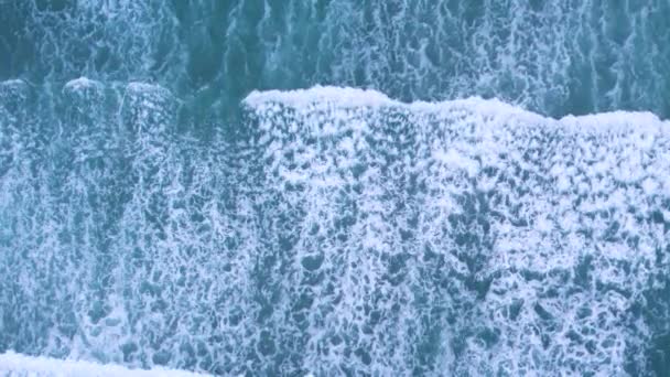 Hermosas Olas Azules Espuma Topdown Imágenes Alta Calidad — Vídeo de stock