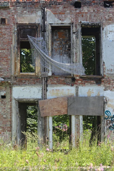 Förfallna hus — Stockfoto