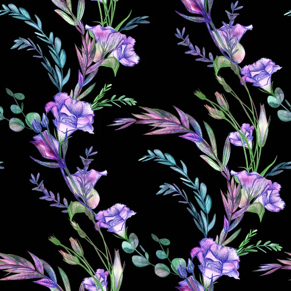 Patrón botánico con flores de eustoma púrpura sobre fondo negro —  Fotos de Stock