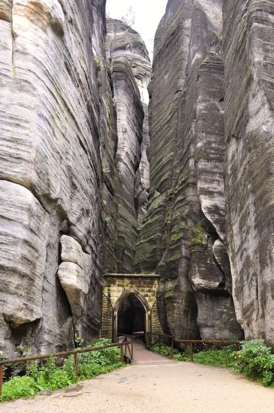 Puerta de piedra — Foto de Stock