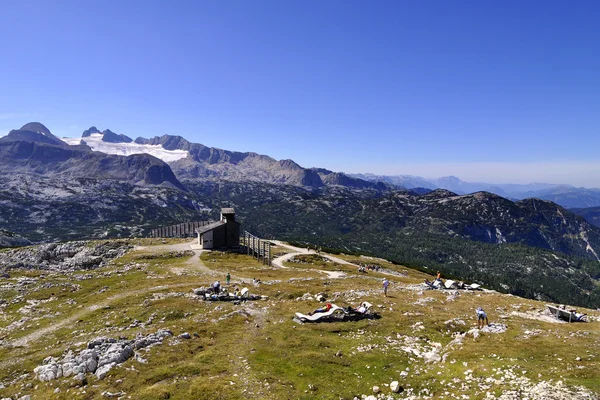 Capela sobre Alpes — Fotografia de Stock