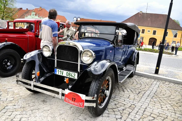 Carro antigo — Fotografia de Stock