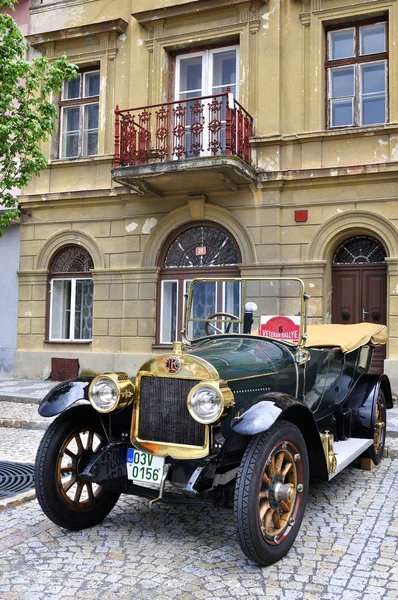 Carro antigo — Fotografia de Stock