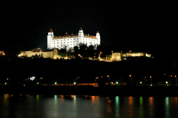 Burg in der Nacht — Stockfoto