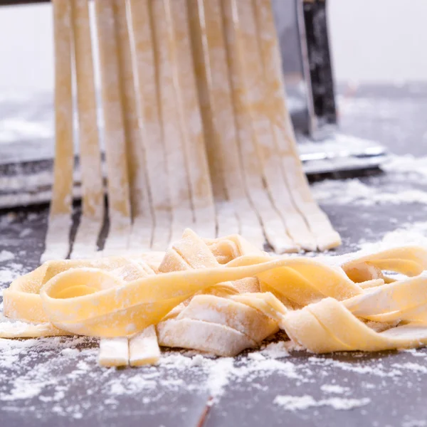 yapımı tagliatelle