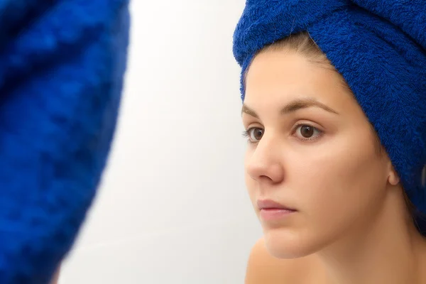 Woman with a towel — Stock Photo, Image