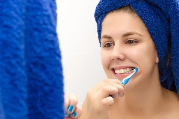 Brushing — Stock Photo, Image