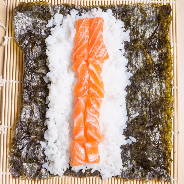 Haciendo sushi — Foto de Stock