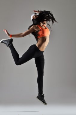 güzel genç dansçı