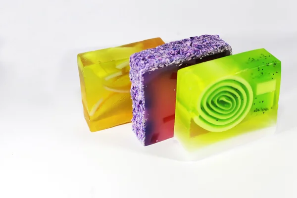 Niektóre kolorowe paski mydła ułożone — Zdjęcie stockowe