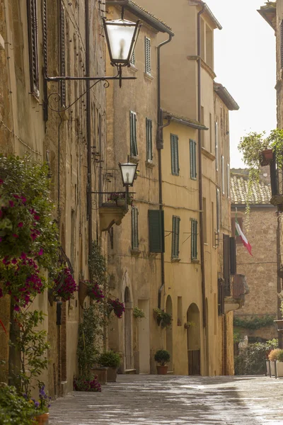 Старая улица Тосканы — стоковое фото