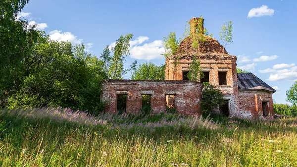 Opuštěný Pravoslavný Kostel Chrám Obce Borodatov Provincie Kostroma Rusko Píše — Stock fotografie