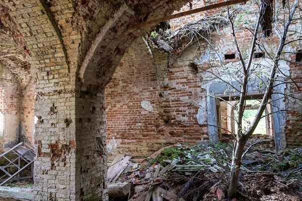 Interno Una Chiesa Ortodossa Abbandonata Chiesa Pokrovskaya Sul Fiume Letter — Foto Stock