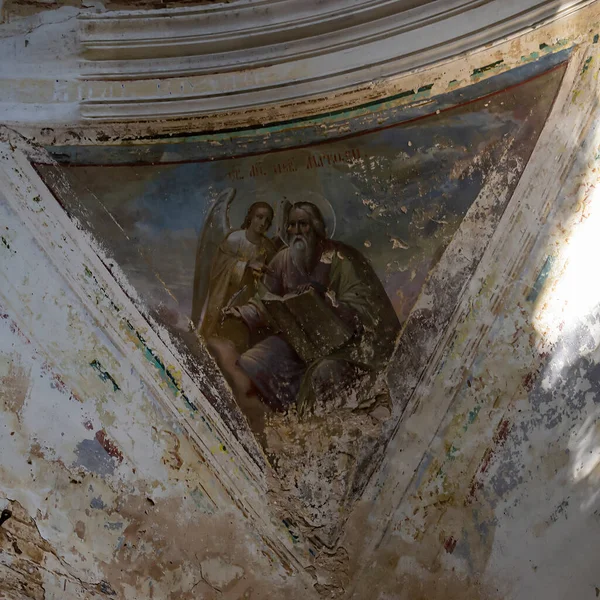 Painting Walls Abandoned Orthodox Church Church Village Pavlovskoye Kostroma Province — Stock Photo, Image