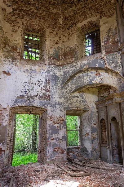 Intérieur Une Église Orthodoxe Abandonnée Église Pokrovskaya Sur Rivière Letter — Photo