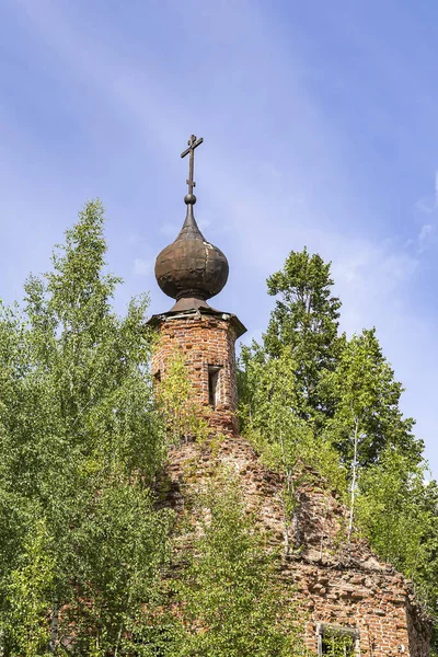 Die Kuppel Einer Verlassenen Orthodoxen Kirche Pokrovskaya Kirche Letter River — Stockfoto