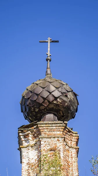 Kupolák Egy Elhagyatott Templom Templom Falu Spasskoye Kosztroma Tartomány Oroszország — Stock Fotó