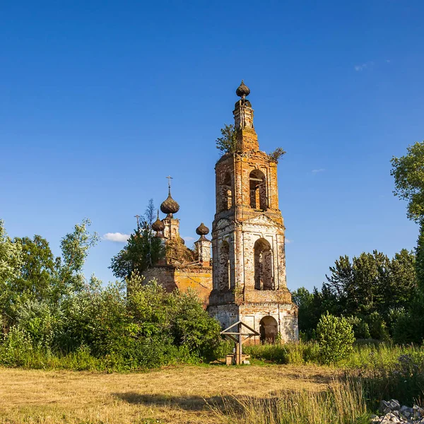 Verlassene Orthodoxe Kirche Kirche Des Dorfes Spasskoje Provinz Kostroma Russland — Stockfoto