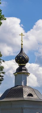 Volga Nehri üzerindeki Ples kasabasındaki Varsayım Kilisesi, Rusya, Ivanovo bölgesi inşaat yılı 1699.