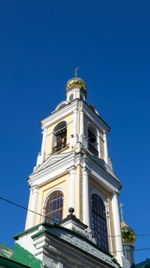 1817 yılında inşa edilen Volga Nehri 'ndeki Ples kasabasındaki Diriliş Kilisesi' nin çan kulesi..