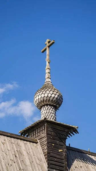 Dôme Bois Une Église Orthodoxe Avec Une Croix — Photo
