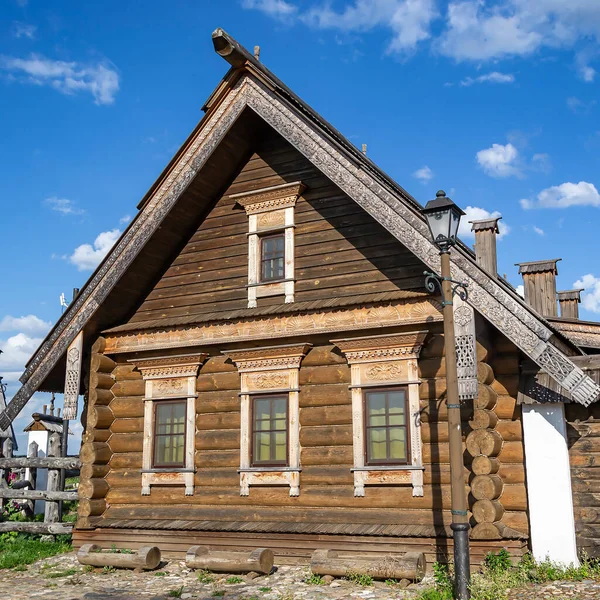 modern yeni kırsal ahşap ev